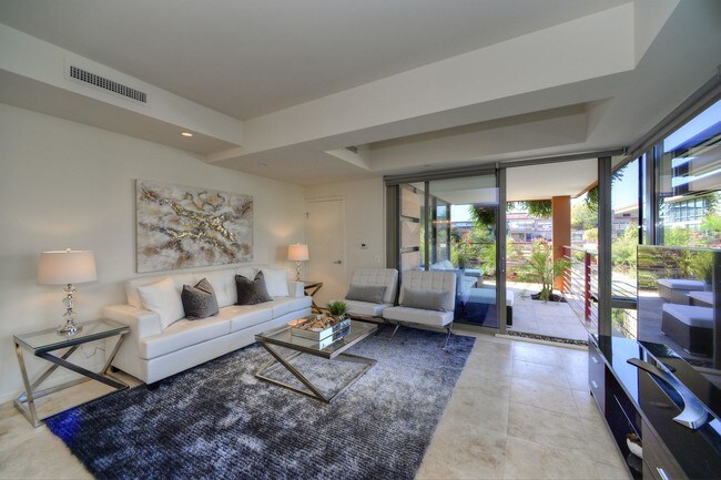 Foto del edificio - 7161 E Rancho Vista Dr
