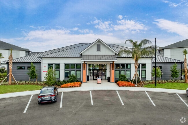 Building Photo - SW 38th Avenue Apartments