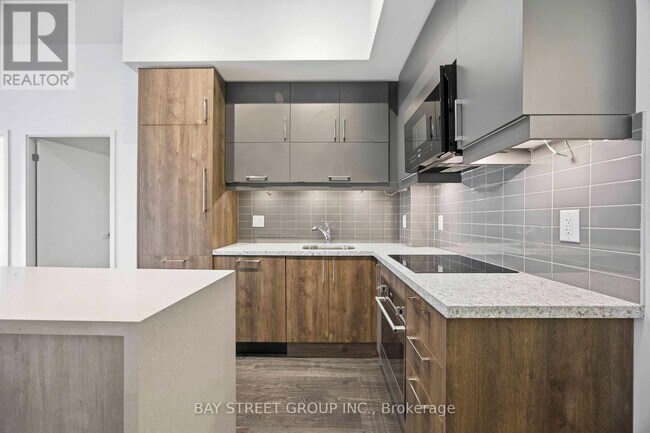 Photo du bâtiment - 8119 Birchmount Rd