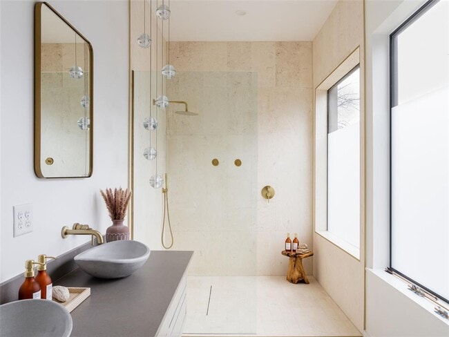 Foto del edificio - 1706 Brassie St