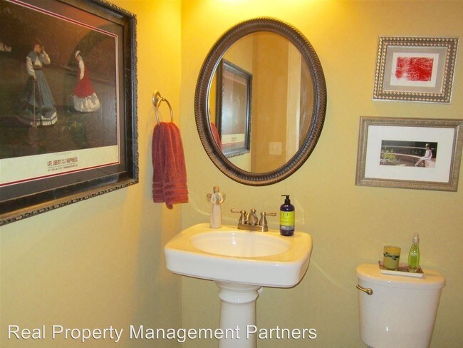 Building Photo - 5 br, 4.5 bath House - 3817 James Hill Circle