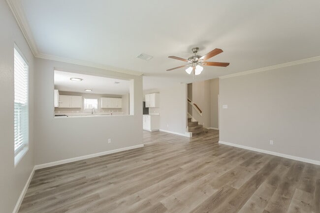 Foto del edificio - 444 Mystic Glen Loop