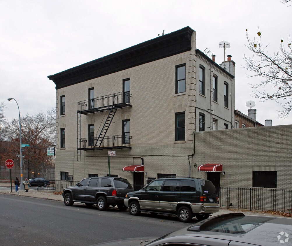 Building Photo - 163 Schenectady Ave