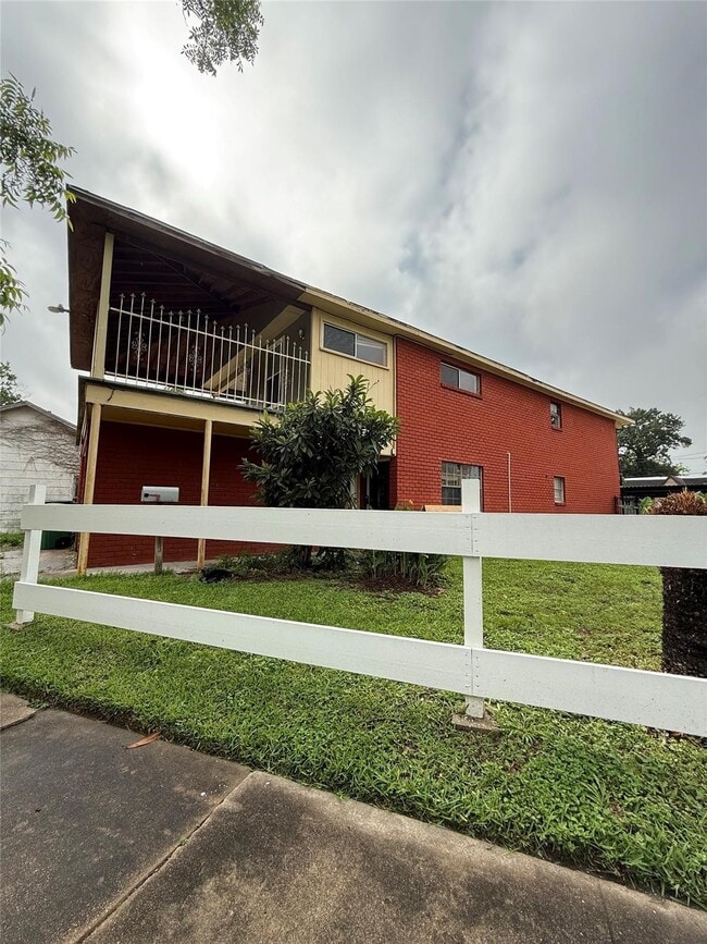 Building Photo - 7126 Vandeman St