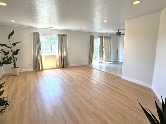 Foto del edificio - 728 5th Ave