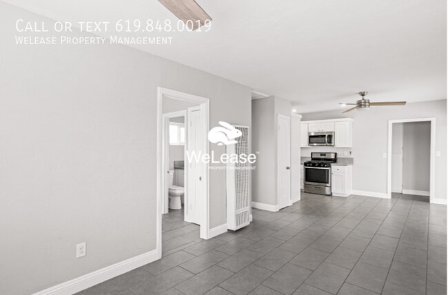 Building Photo - 3 Bedroom Single Family Home | Large Front...