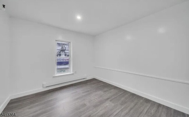 Foto del edificio - 275 Main St