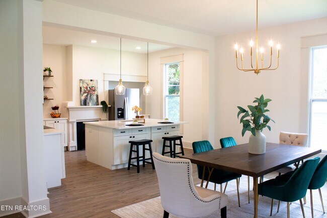 Foto del edificio - 570 Monroe St