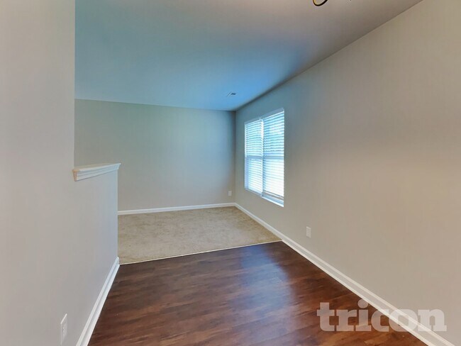 Building Photo - 2004 Blue Rock Ct