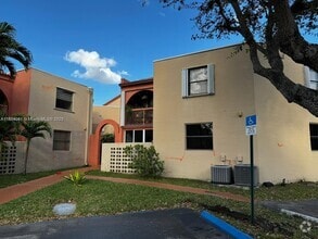 Building Photo - 10257 NW 9th St Cir