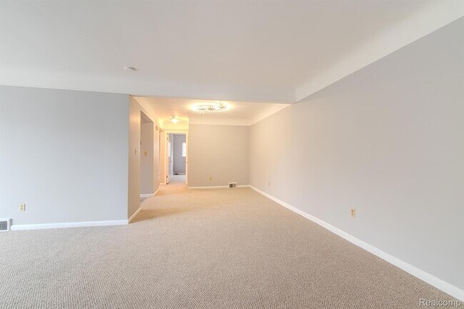 Foto del edificio - 487 N Eton St