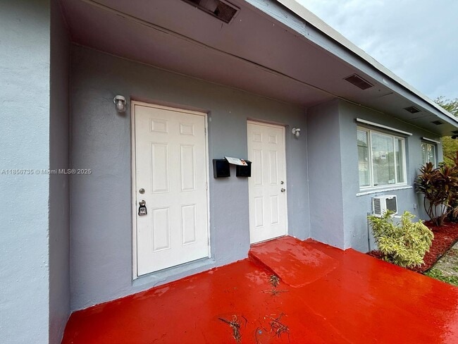 Building Photo - 340 NW 6th St