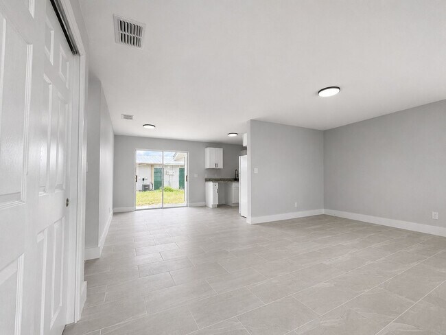 Foto del edificio - 5422/5424 Ninth Ave