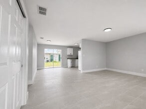 Building Photo - 5422-5424 Ninth Ave