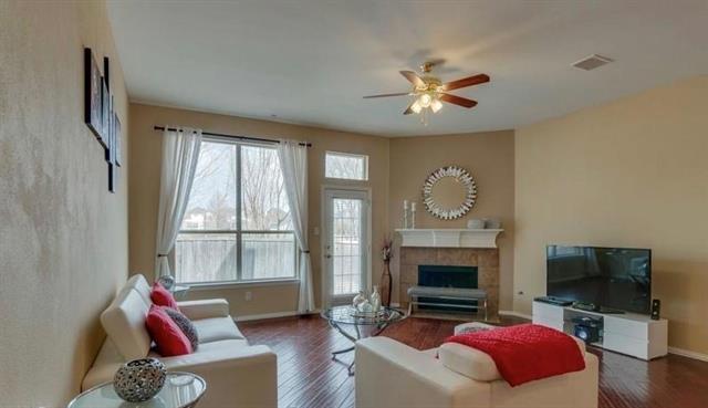 Foto del edificio - 3617 Varden St