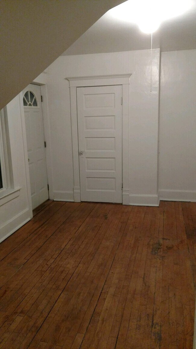 110 Gay St Unit 4, Willmar, MN 56201 110 Gay St Willmar, MN