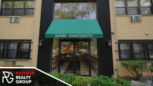 Building Photo - 507 W Barry Ave