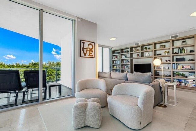 Building Photo - 701 N Fort Lauderdale Beach Blvd