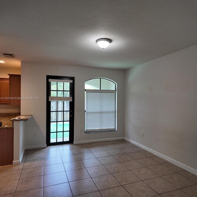 Foto del edificio - 10269 NW 32nd Terrace