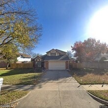 Building Photo - 6714 Scarlet Dr