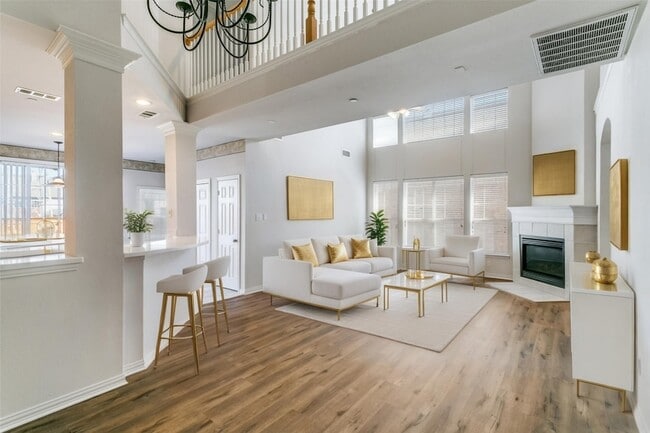 Foto del edificio - 511 Poplar Ln