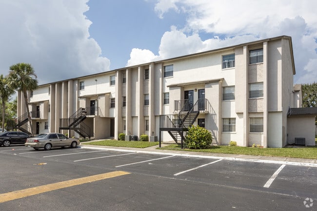 Building Photo - Sunterra Apartments