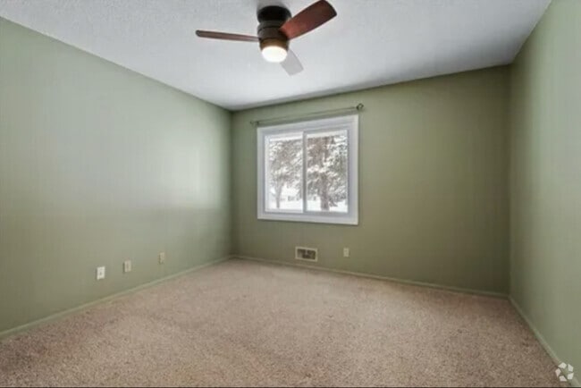 Building Photo - 8605 Ivywood Ave S