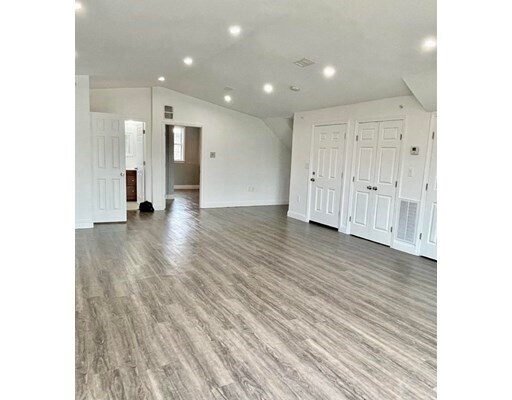 Building Photo - 55 Dale St