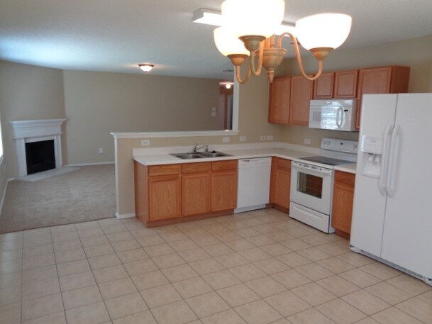 Building Photo - 117 Sandlewood Drive
