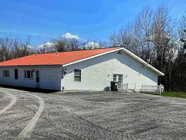 Building Photo - 48 Allen Falls Rd
