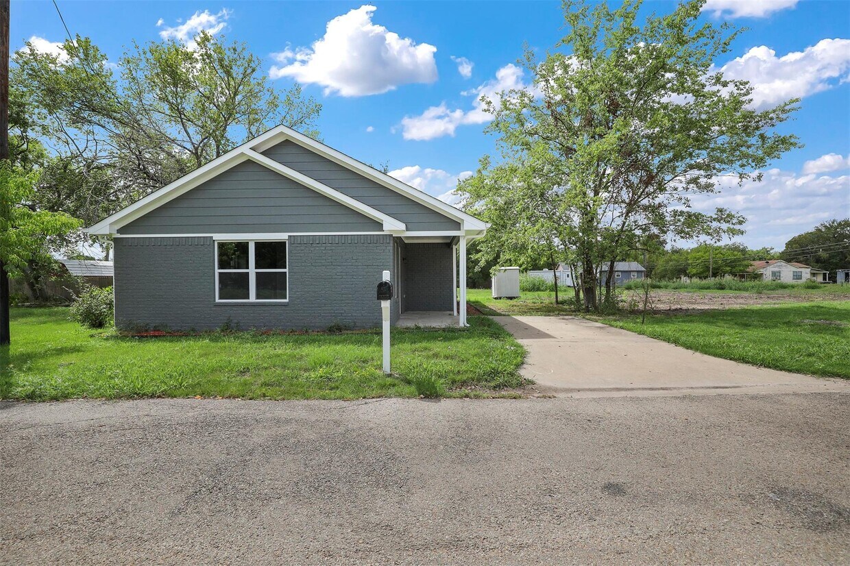 Foto principal - 317 Jones St