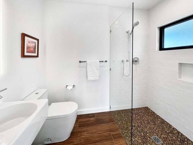 Building Photo - Modern Beachfront Estate w/Private Pool/Spa, Ocean View & AC: Kailua Beach Villa