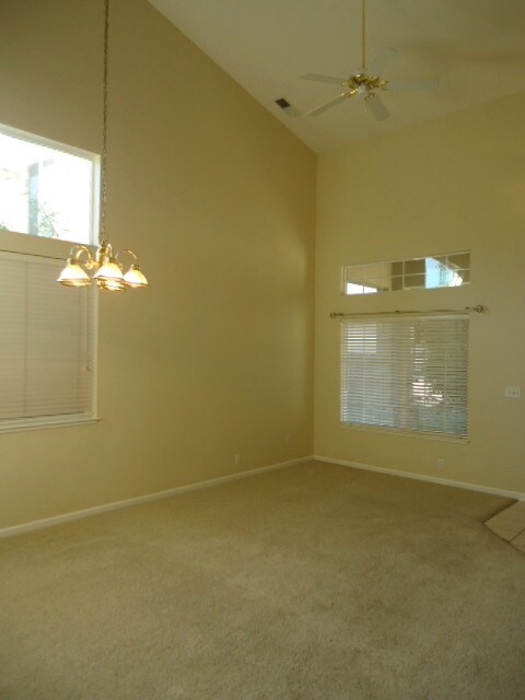 Foto del edificio - 1509 Ridgebrook Way