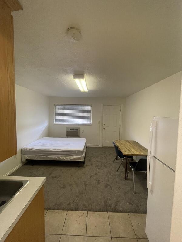 Foto del edificio - 1675 S State St