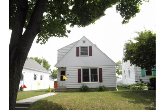 Primary Photo - 8125 W Lorraine Pl