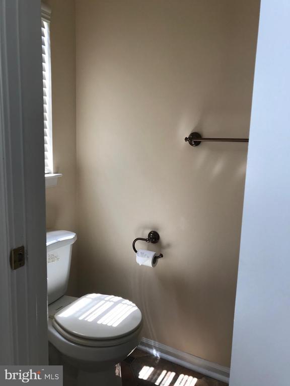 Primary Photo - 5515 Woodlawn Manor Ct