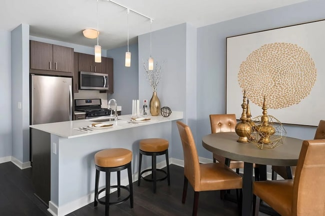 Photo - 41 W Randolph St Apartment