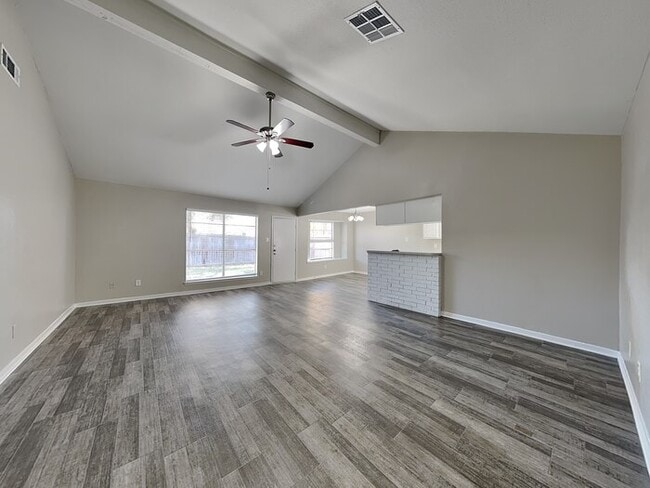 Building Photo - 2307 Romayor Ct