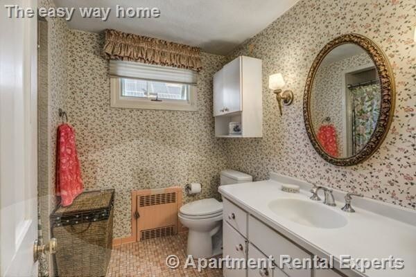 Building Photo - 4 bedroom in Medford MA 02155
