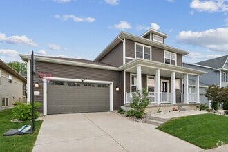 Building Photo - 5811 Levitan Ln