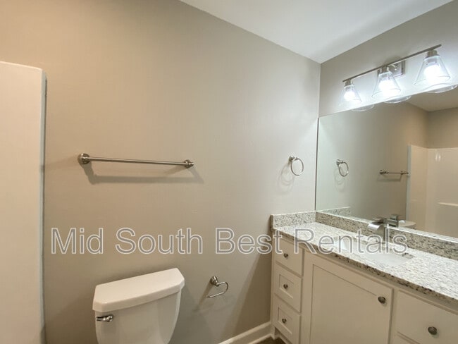 Building Photo - 108 Magnolia Cr