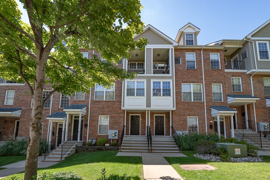 Foto principal - 35 Brewerytown Ct