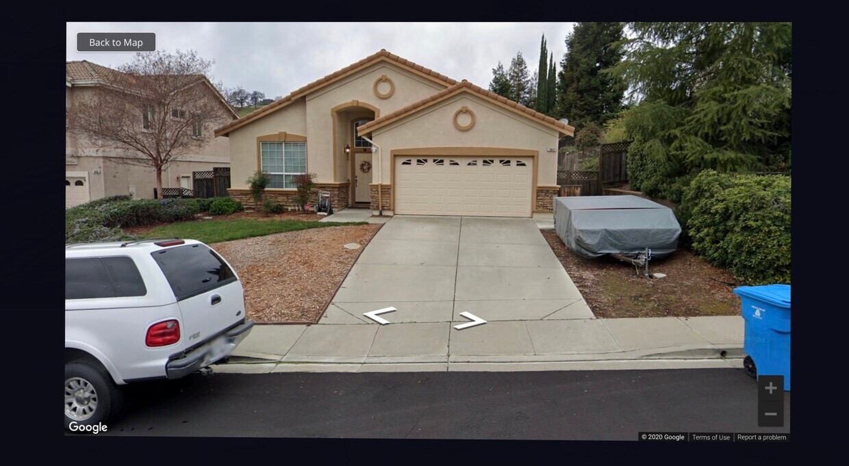 Primary Photo - 1062 Woodcrest Ct