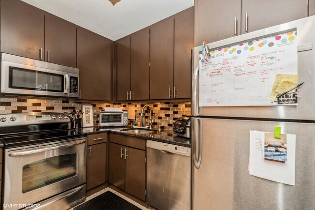 Foto del edificio - 1445 N State Pkwy