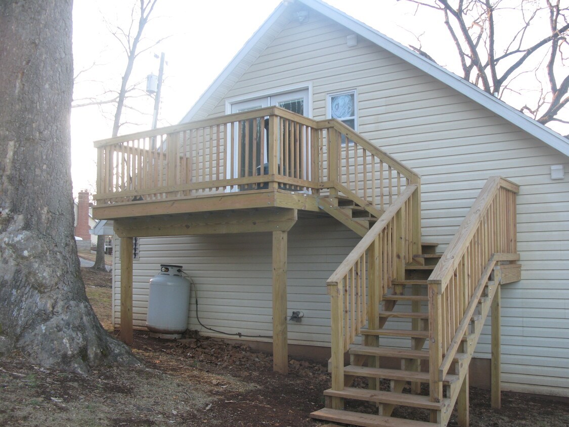 Primary Photo - 922 Wilt Rd