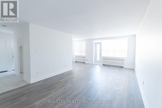 Building Photo - 29 Upper Canada Dr
