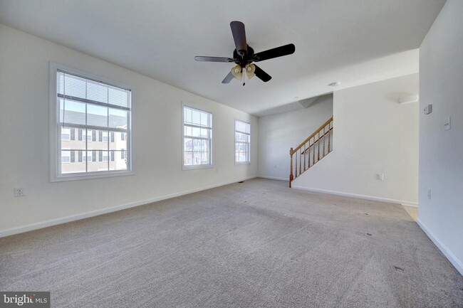 Building Photo - 23 Mustang Dr