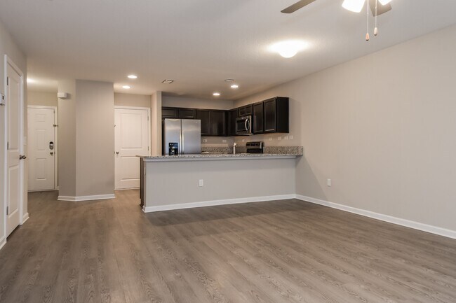 Foto del edificio - 12713 Camden Rd