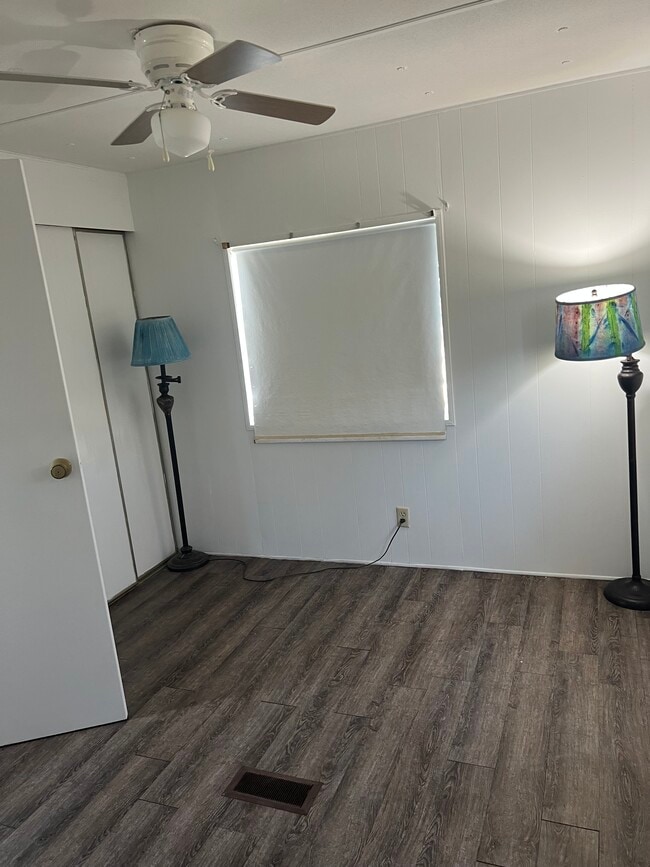 Building Photo - 26124 Colony Rd