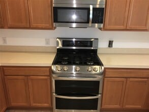 Building Photo - 2711 Cally Ct